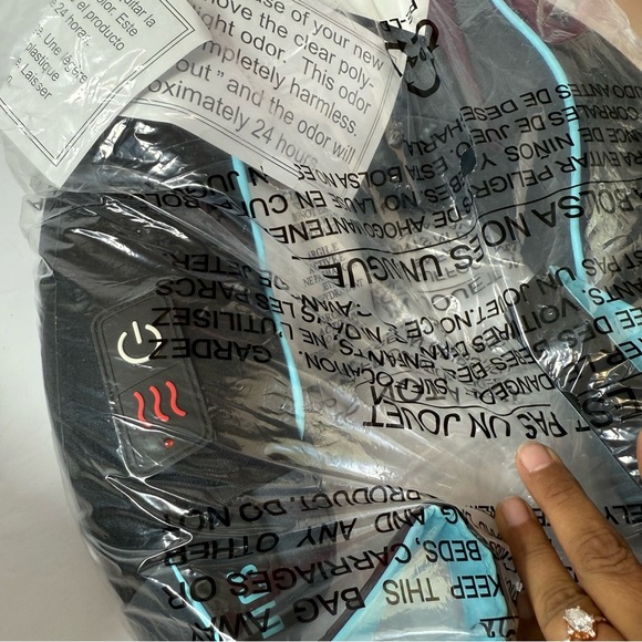 Homedics Neck Massager with Soothing Heat - Picture 5 of 6